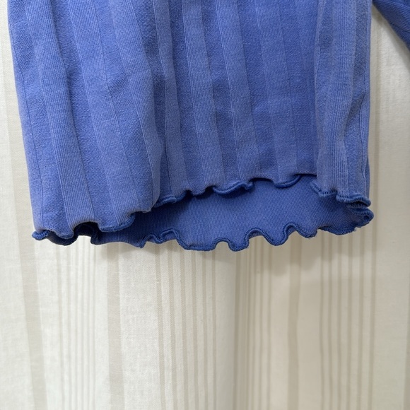 NWT‼️ OFFLINE by Aerie High Rise Ribbed Lettice Trim Bike Shorts in Periwinkle - Picture 2 of 4